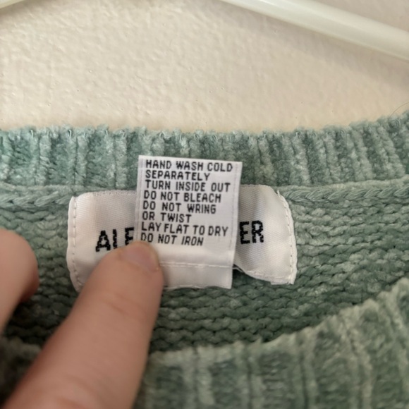 Alfred Dunner Vintage 90s Pastel Green Sweater Floral Embroidery Womens Small - Picture 6 of 8